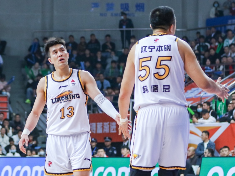  里程碑！韓德君8625分追平郭艾倫 并列遼籃隊史得分王